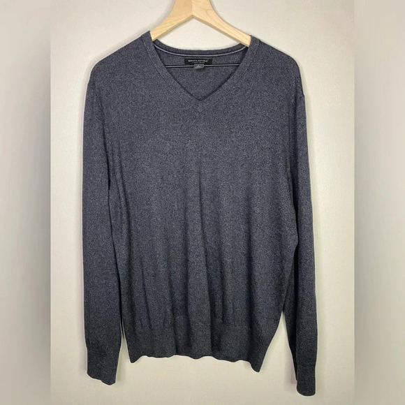 Banana Republic Luxury Blend Silk Cashmere Mens Large V Neck Blue Sweater - Picture 1 of 5